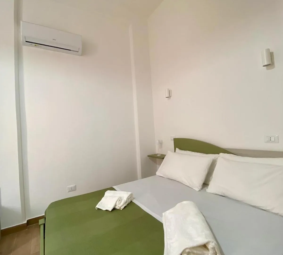 Sicilia Bedda Room'S Palermo 0*,
